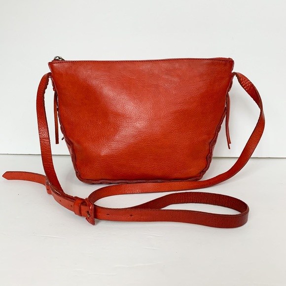 Madewell Handbags - Madewell Marin Crossbody Bag in Thai Chili Leather
